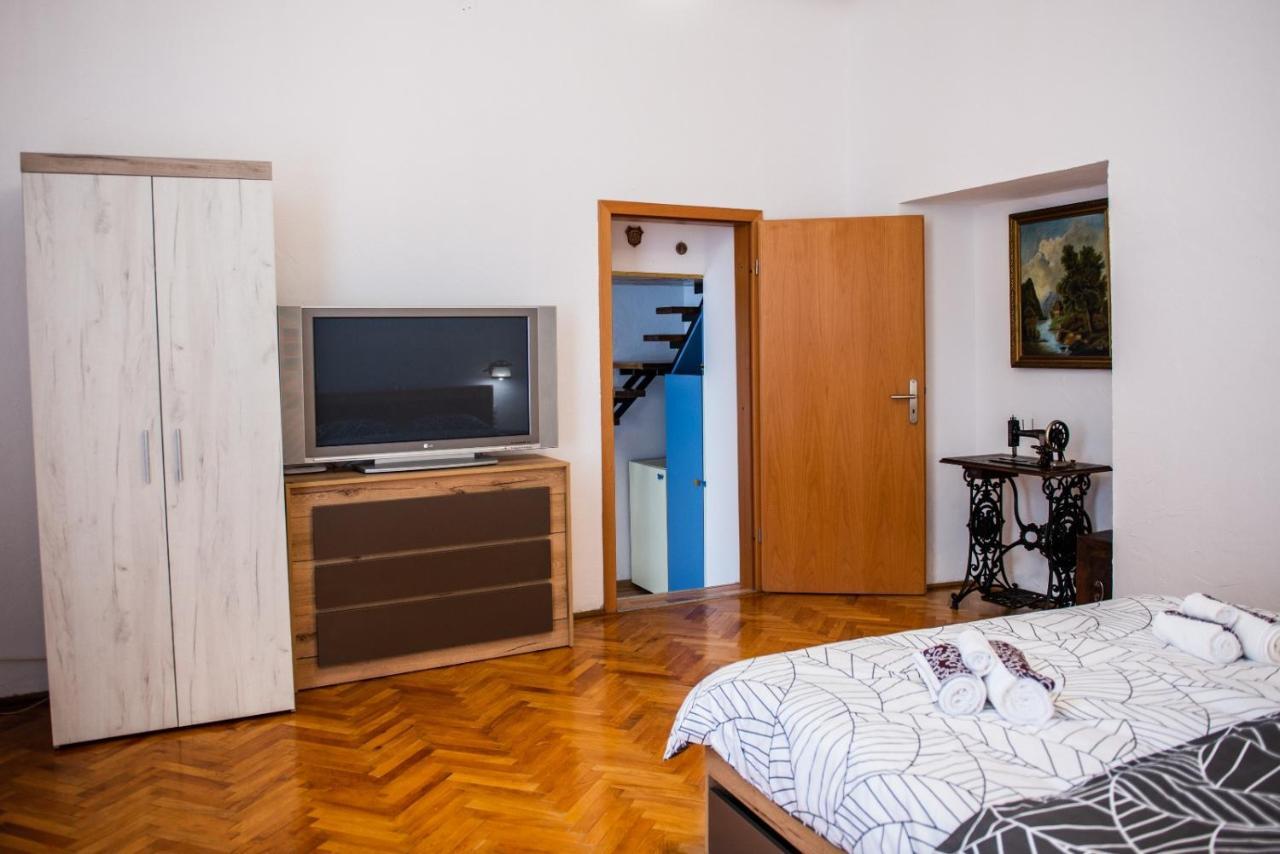 Troll'S House Apartamento Sibiu Exterior foto